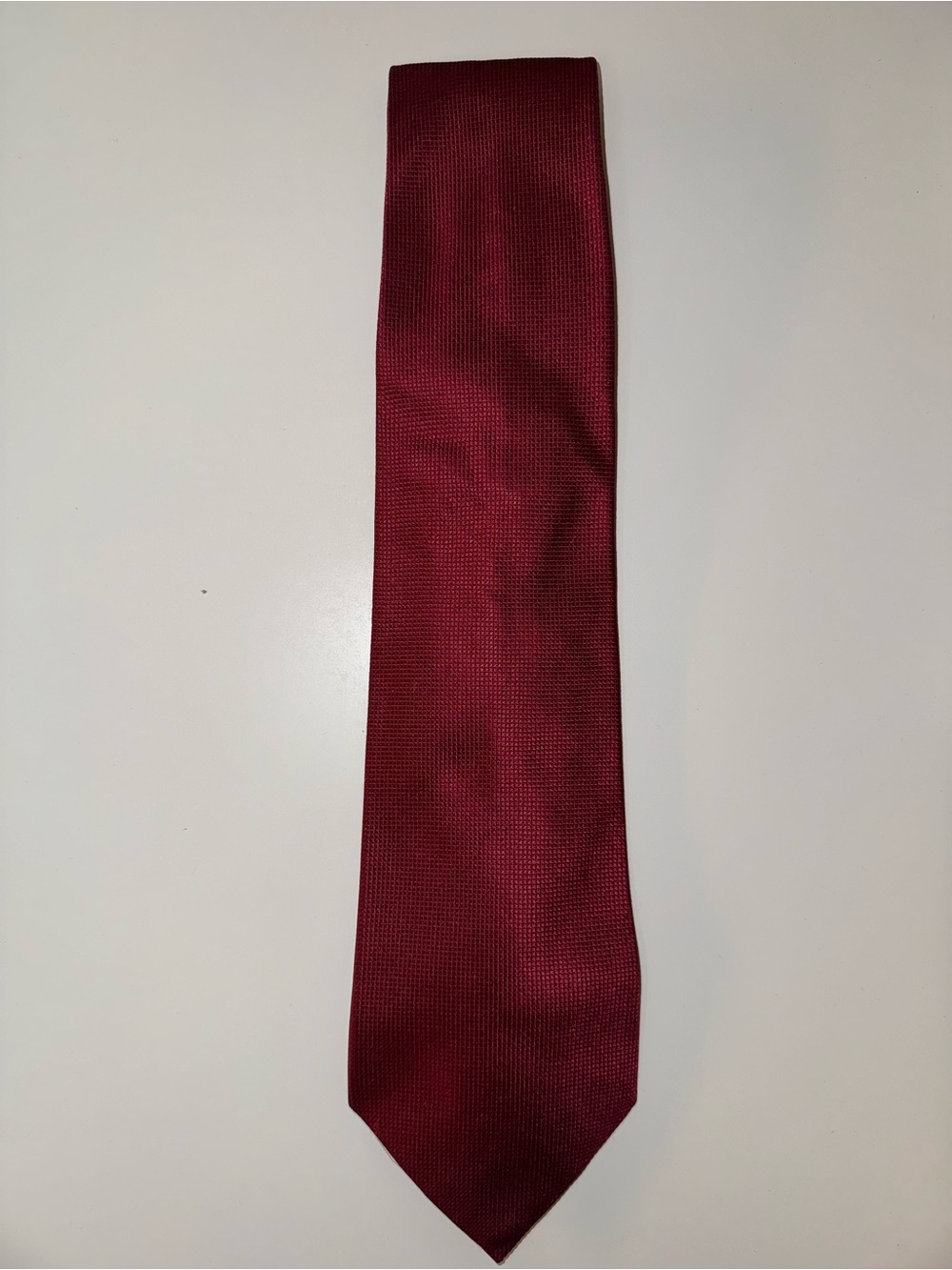 Banana Republic Silk Tie Red Burgundy Textured Mens Classic Necktie